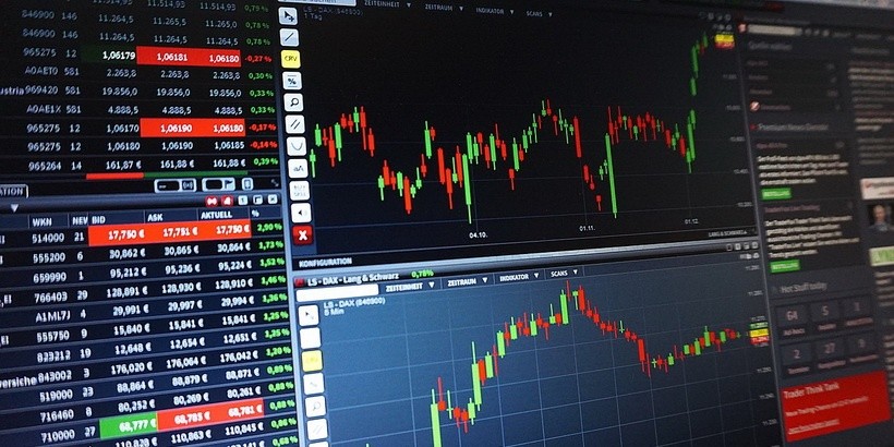ОПЕК согласилась продлить сокращение добычи нефти