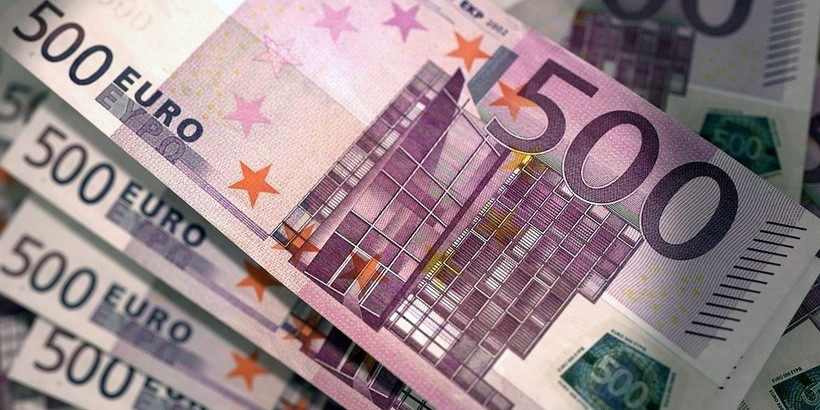 Купюры в 500 евро и 100-долларовые суперфальшивки: что подделывают в Беларуси чаще