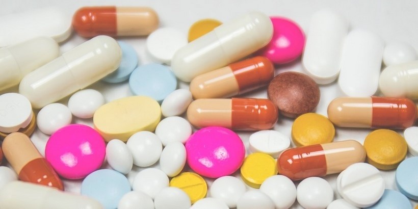 Минздрав: цены на импортные лекарства снизятся с нового года