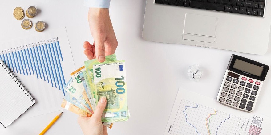 Базовая ставка рекордно выросла — как изменятся зарплаты бюджетников 