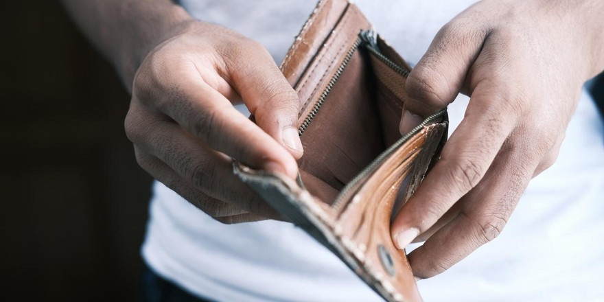 Почему ставки по кредитам высокие, а инфляция растет: разбираемся с экспертом