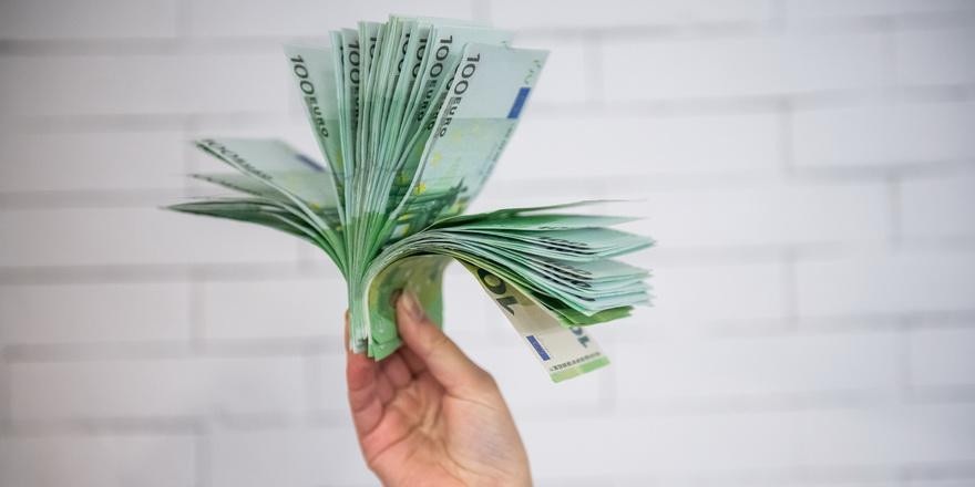 Накопительное страхование: считаем доходность в валюте