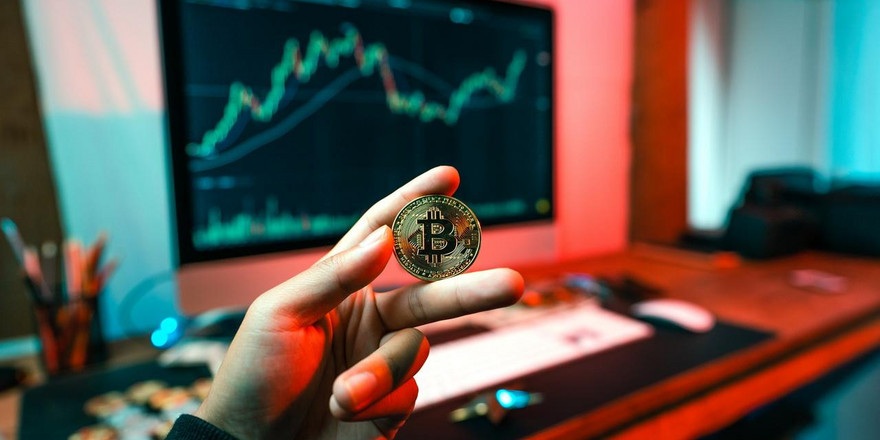 Биржа или обменник? Выбираем сервис для покупки крипты