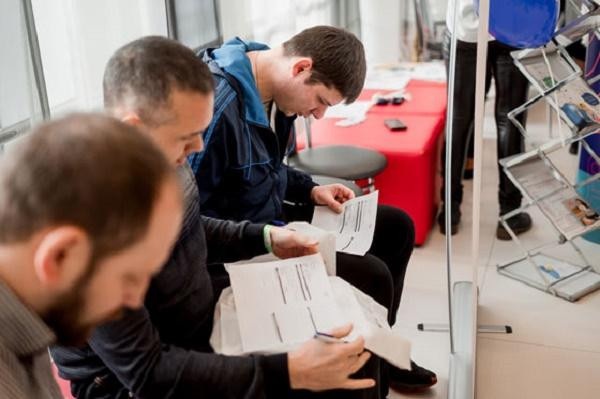 Посмотрели, где в Минске предлагают работу с самой низкой зарплатой