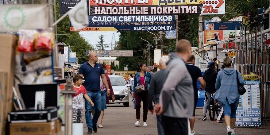 Плитка из сусального золота и прогноз по ценам на пиломатериалы: большой репортаж со стройрынка «Уручье»