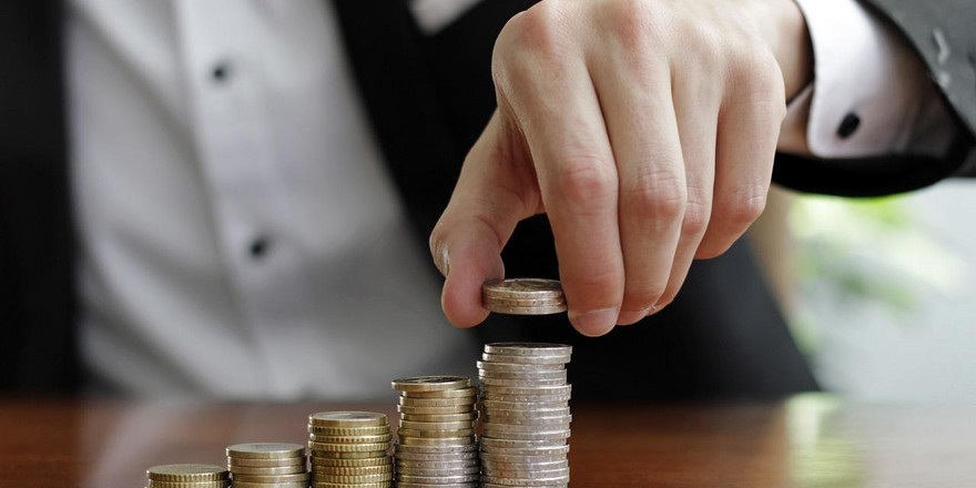 Ставки по кредитам для физлиц и бизнеса в июне пойдут вниз – подробности