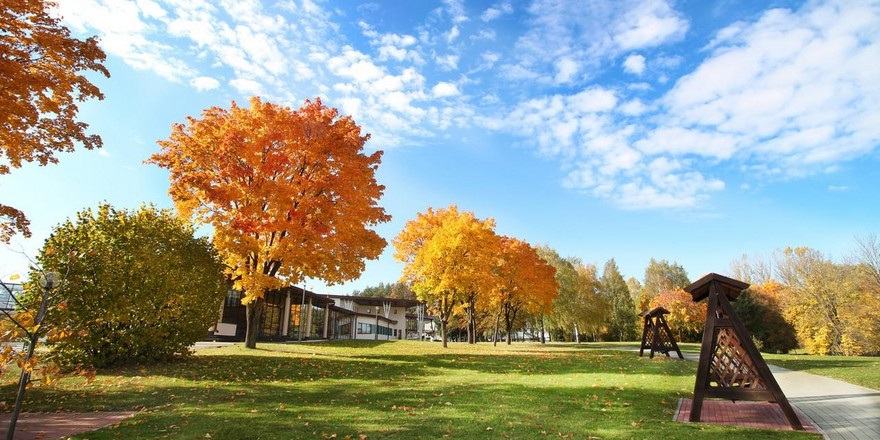 «Иностранцы принесли на 72% больше выручки, чем в 2021»: как работают санатории в Беларуси