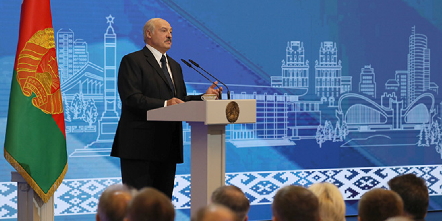 Лукашенко: «надо обеспечить прежде всего людей, которые не имеют жилья»