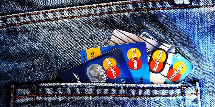 В Беларуси масштабный сбой с картами Mastercard. Что происходит?