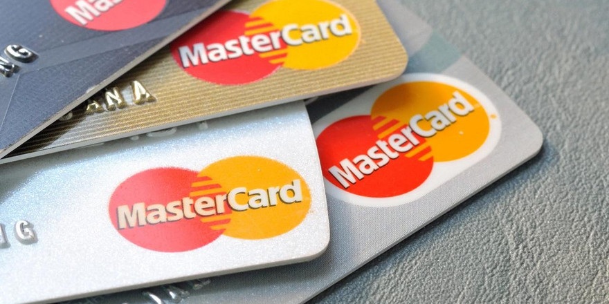 Белагропромбанк изменил валюту расчетов по картам Mastercard на юань