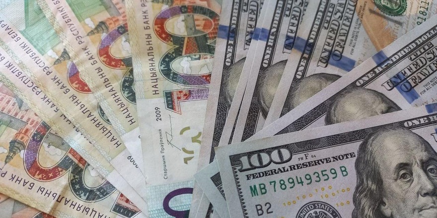 Проценты по одним кредитам пошли вниз, а по другим – застыли на год. Обзор банковских изменений