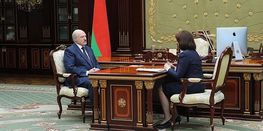 Лукашенко о коронавирусе: надо работать и спасаться от этого кризиса