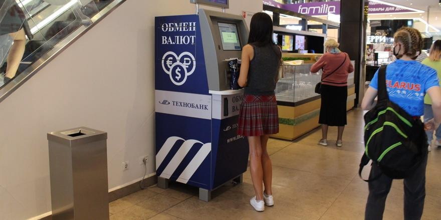 Прогноз по валютам: каким будет курс доллара в июле после ввода санкций