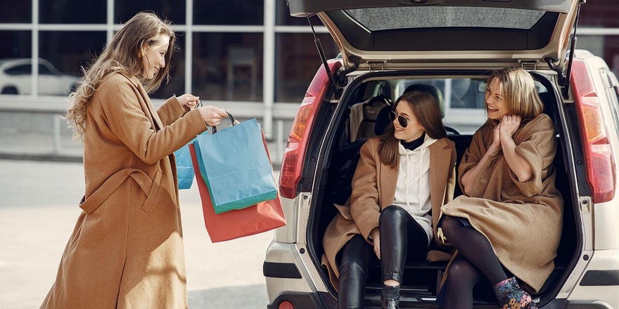 ZARA, Mango, белорусские колготки: за какими брендами россияне едут в Беларусь на шопинг