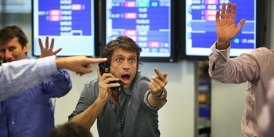 Нацбанк разрешил физлицам участвовать в валютных торгах на бирже напрямую