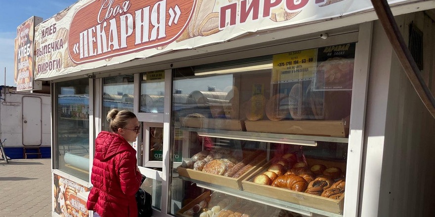 «Держать цены становится все тяжелее». Узнали, как гомельчанин зарабатывает на хлебе
