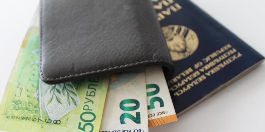 Когда деньги нужны вчера. Топ-6 кредитов, которые можно взять за час и вернуть после праздников