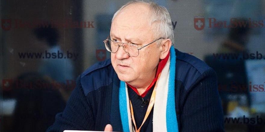 Эксперт о глубине девальвации: «Сначала будет перехлест, евро пройдет 3,5, доллар – 3 рубля»