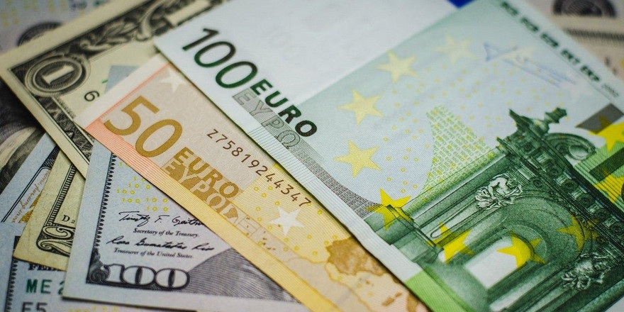 Какую валюту берут белорусы, есть ли очереди в обменниках – репортаж