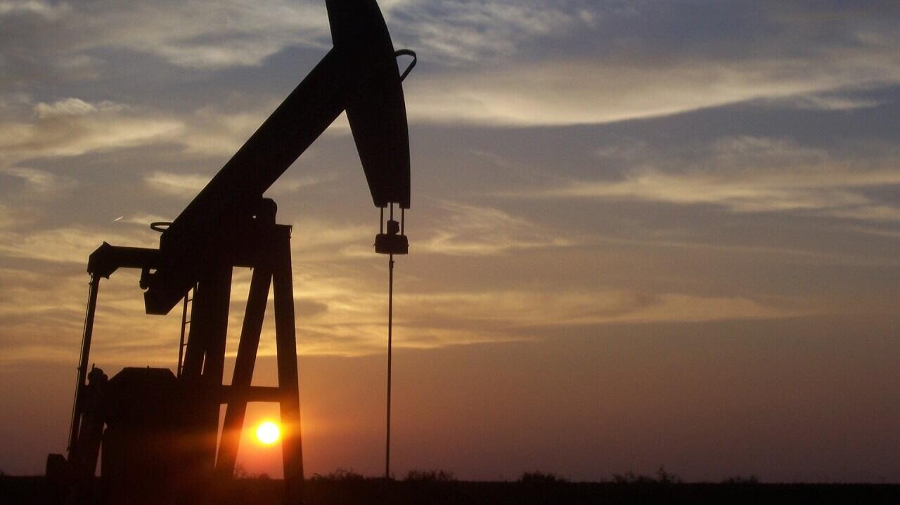 Нефть дешевеет, акции растут: Трамп объявил о перемирии между Израилем и Ираном