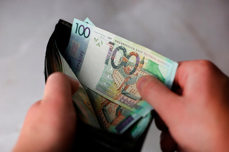 Минчанка из-за мошенников потеряла 35 тысяч рублей