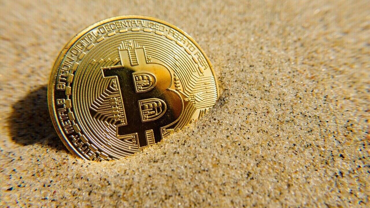 Убытки на миллиарды – но Strategy снова скупает биткоины на $21 млрд