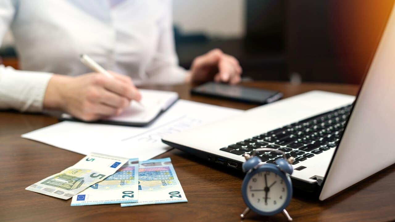 Как обрести и сохранить налоговые льготы: секреты оформления сертификатов собственного производства