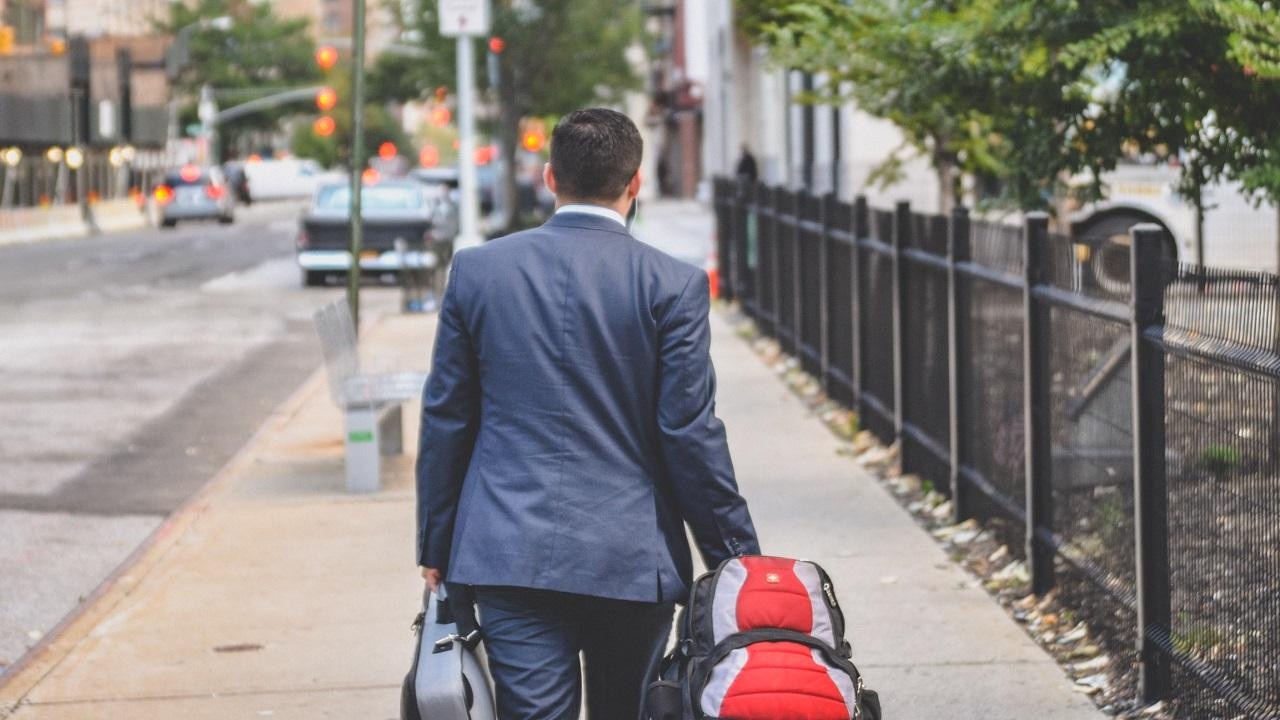 Малый и средний бизнес продолжает терять людей. Разбираемся, что происходит