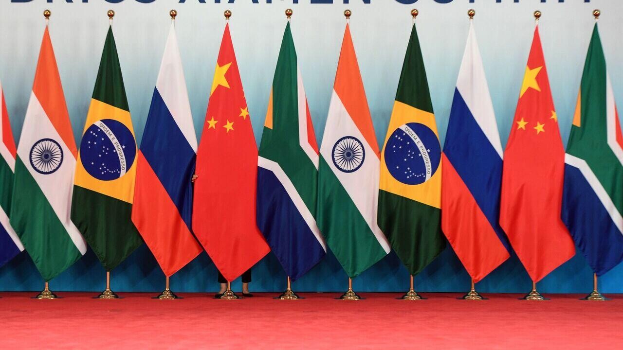От SWIFT к BRICS Pay: Беларусь входит в зону финансовой независимости