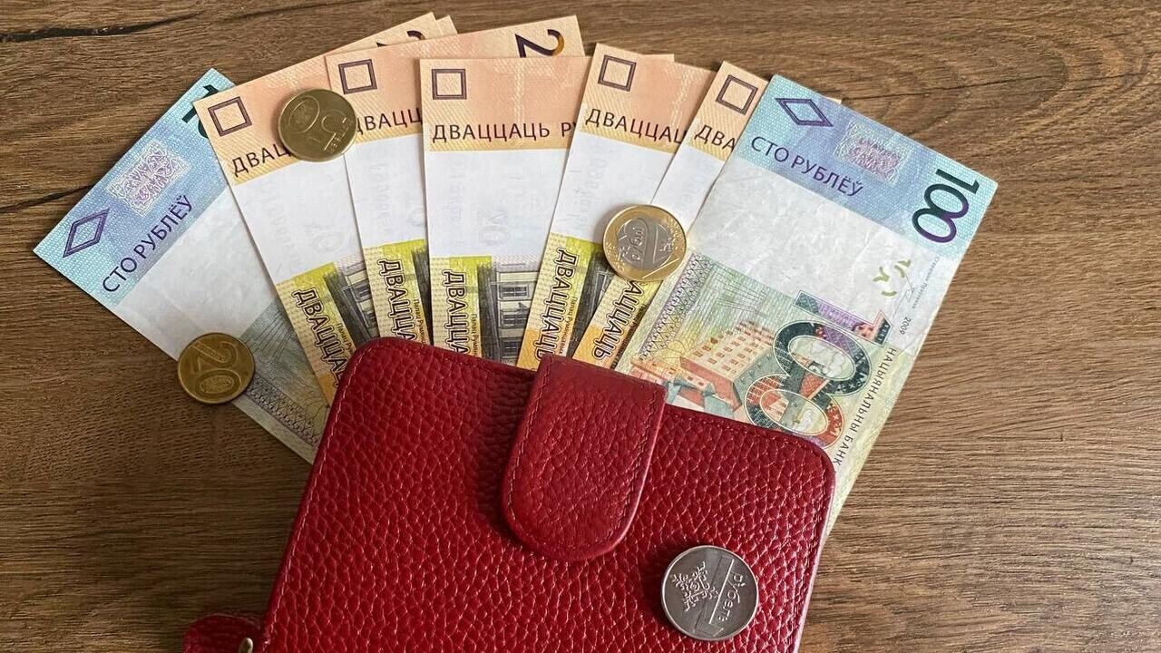Кто зарабатывает больше всех в Беларуси – смотрим статистику