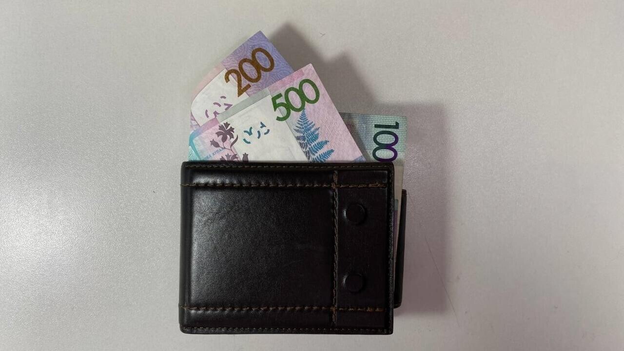Нашли вакансии с зарплатой более 4000 рублей. Кому готовы столько платить?