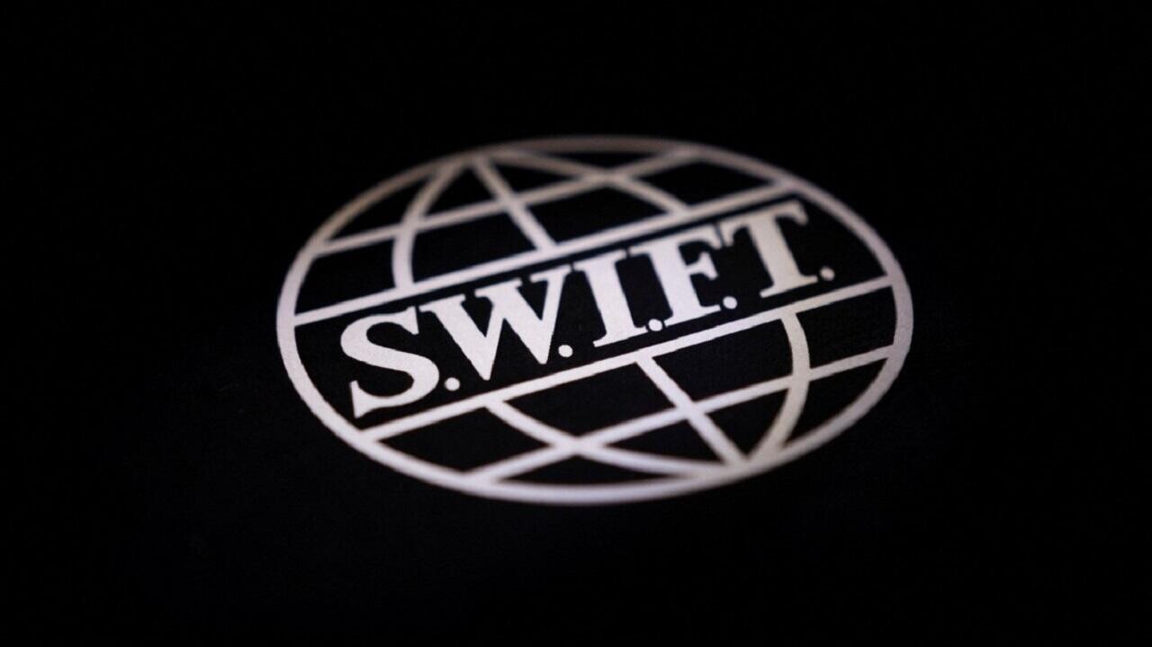 Начал действовать запрет ЕС на доступ к SWIFT для ряда российских банков