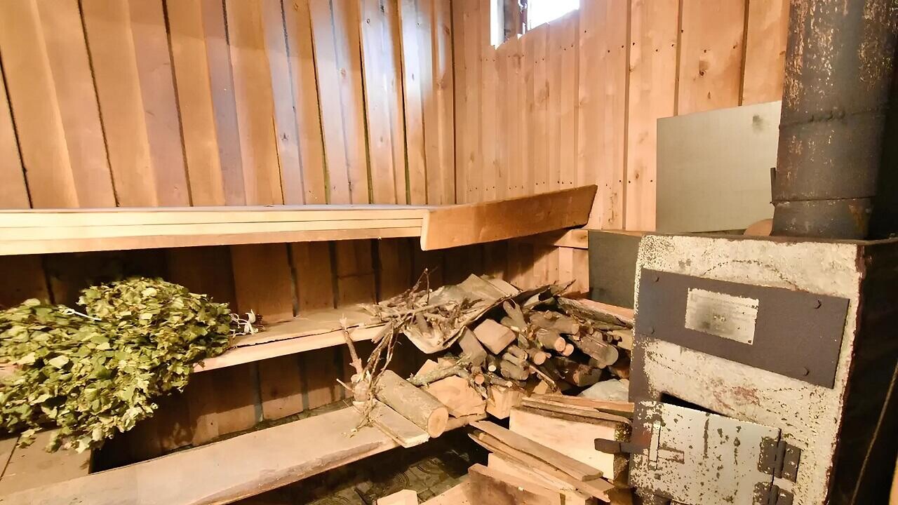 Дачи с банями: ищем варианты недалеко от Минска