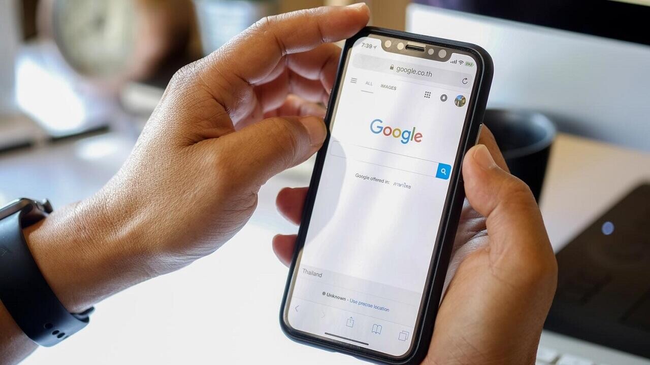 Крупные СМИ допускают блокировку Google из-за потери аудитории от его ИИ-ответов