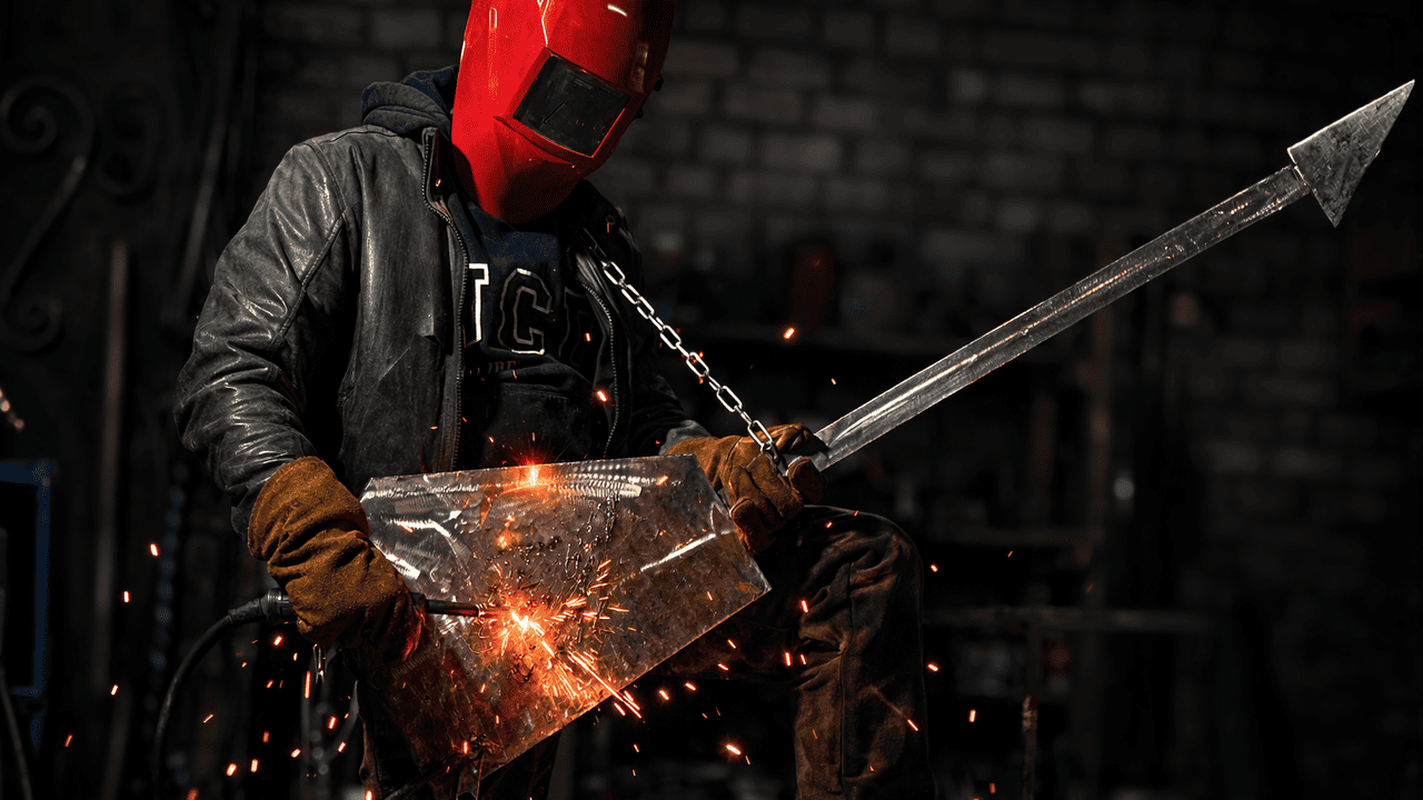 Сварка и рок-н-ролл: как белорус собирает миллионы просмотров и делает бизнес на любимом занятии