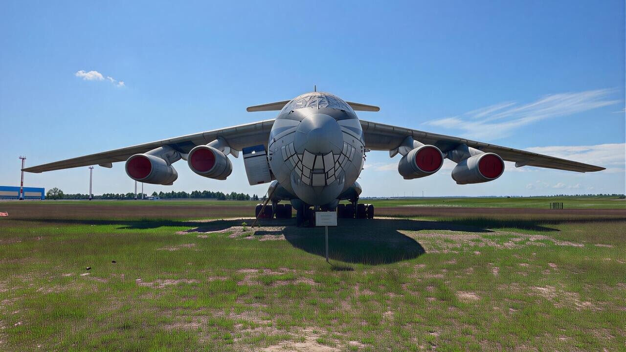 В Беларуси продают самолет. За сколько?
