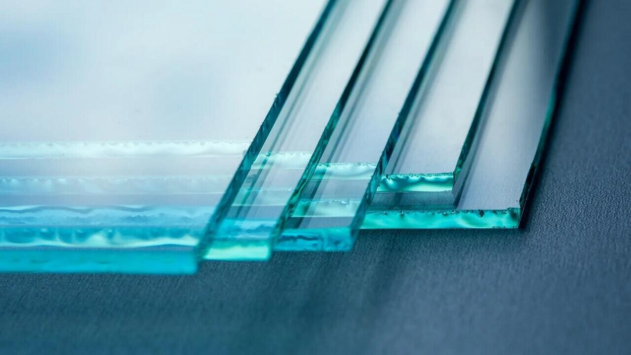 Белорусское листовое стекло впервые продали на экспорт через биржу