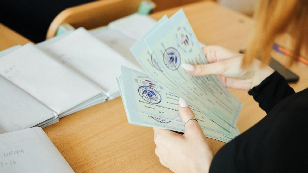 Минобр Беларуси анонсировал переход на электронные сертификаты ЦТ и ЦЭ