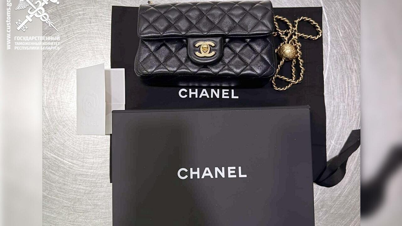 Кубинка везла в Беларусь сумки Chanel и очки Dior – теперь ответит перед таможней