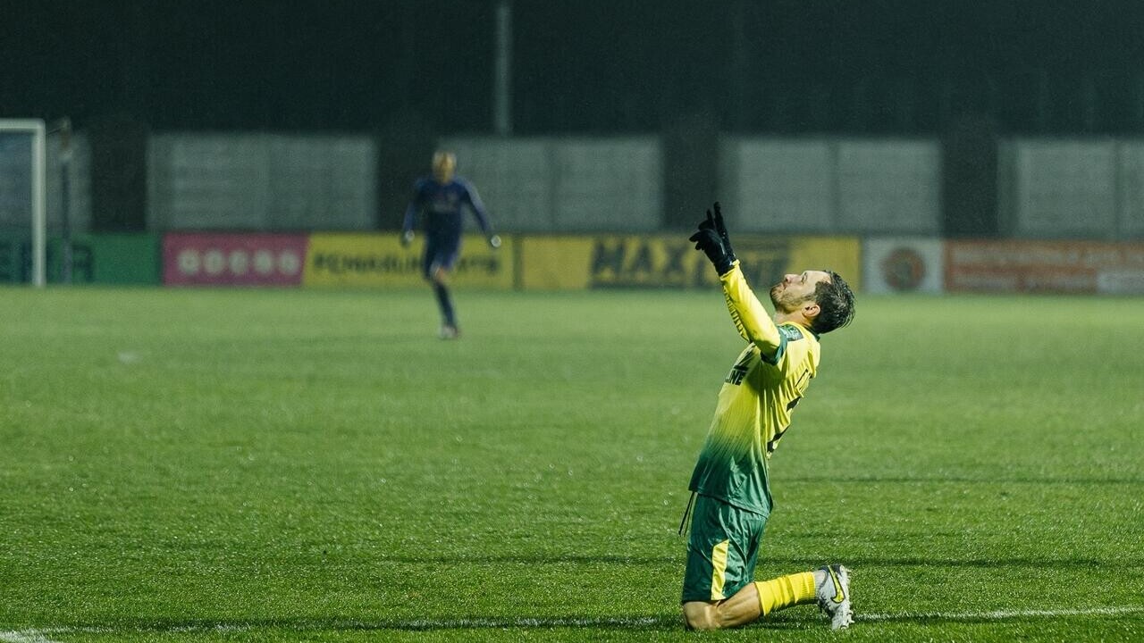 «Максимальная зарплата — 10 тысяч долларов». Футбольный Витебск готовится к чемпионскому параду