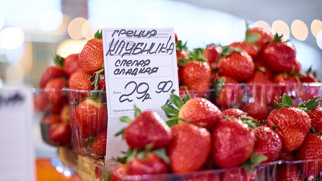 Мандарины за 9 BYN, творог за 20 BYN, помидоры до 18 BYN – какие цены сейчас на Комаровке