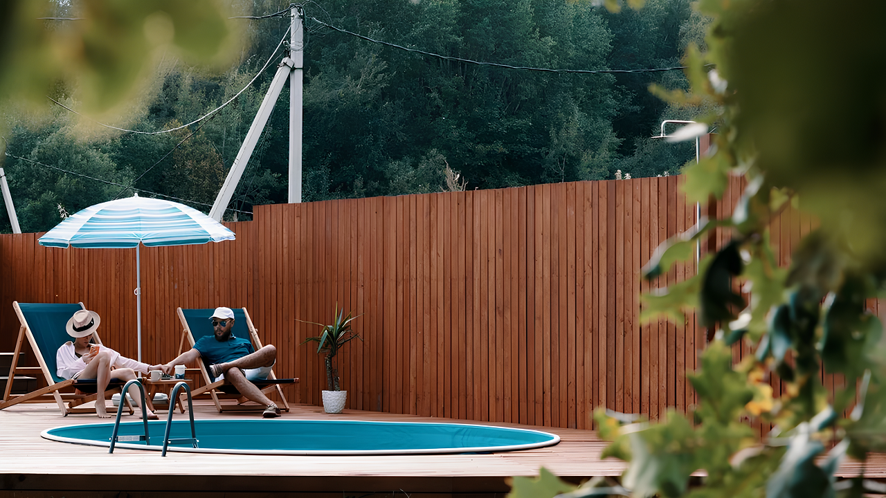 Отдых на даче. Сколько стоит аренда батутов, бассейнов и мангалов