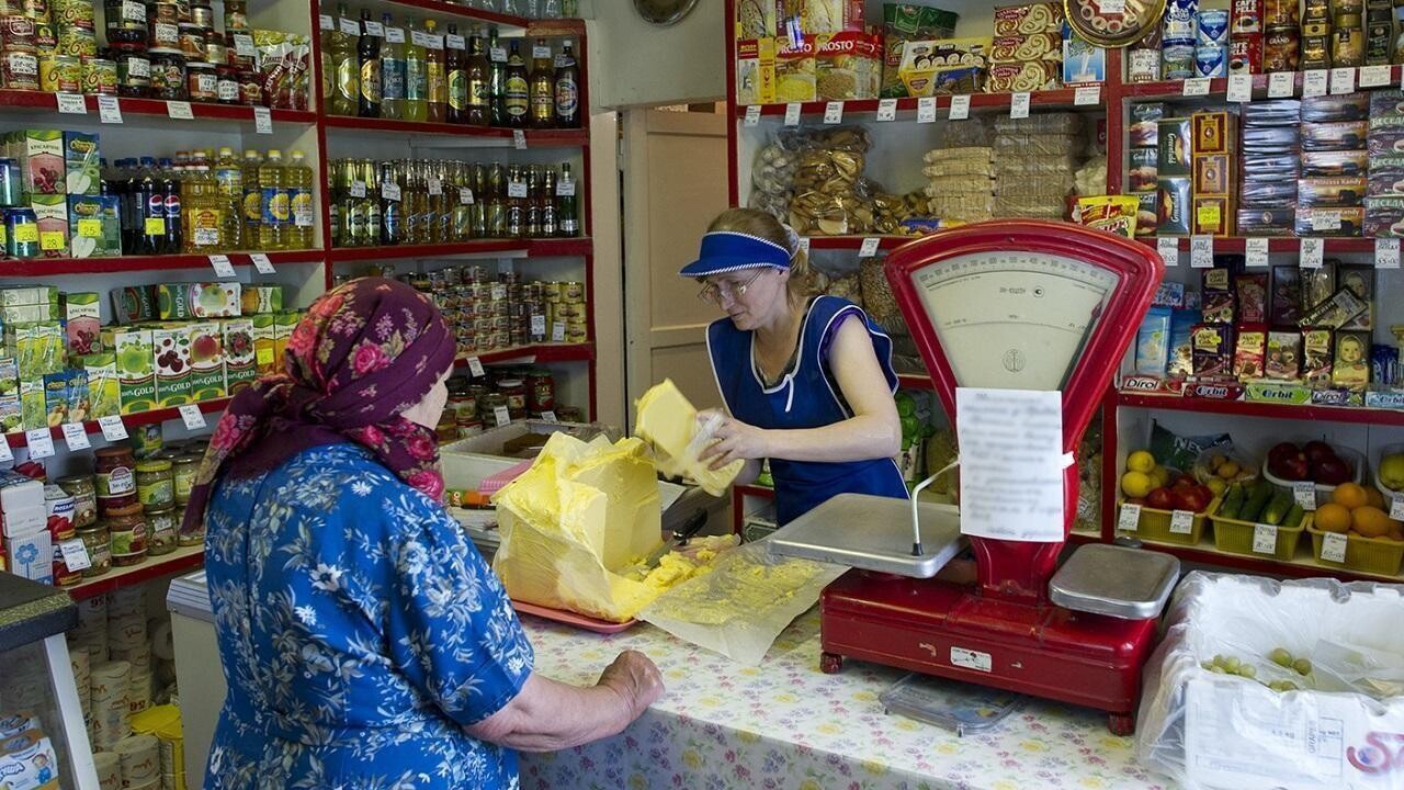В Беларуси могут разработать особый порядок торговли для магазинов на селе