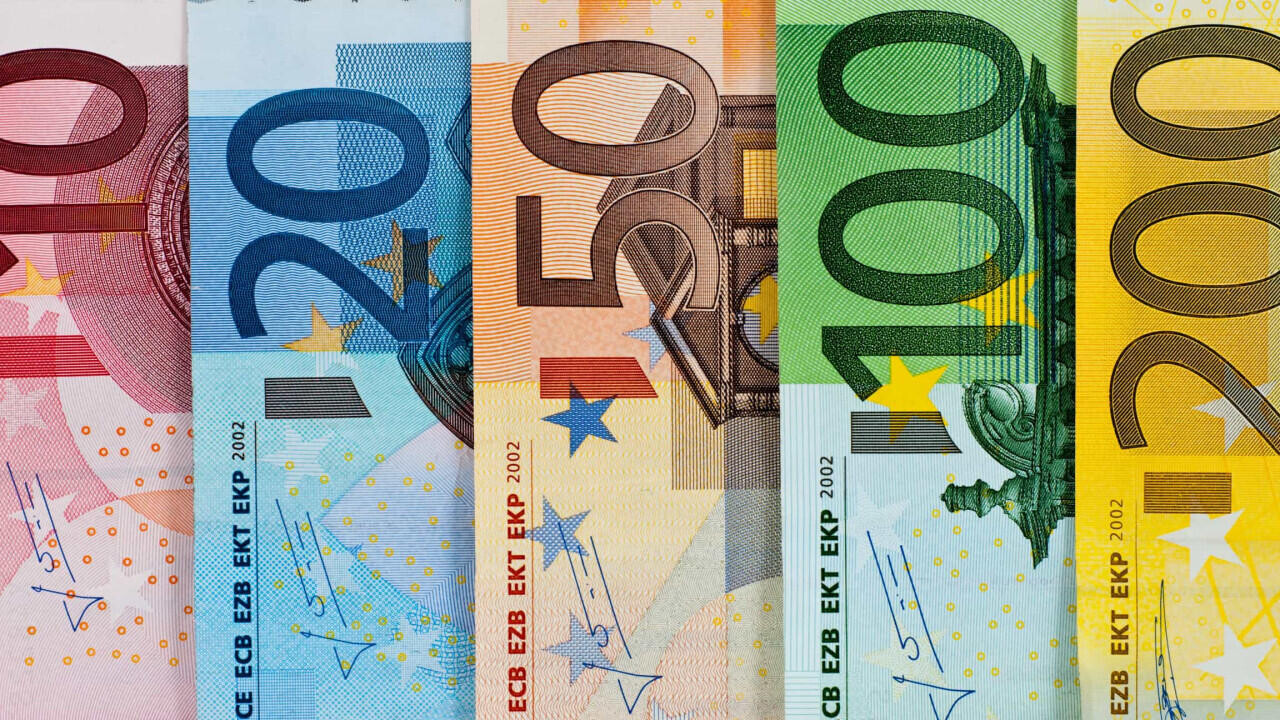 Когда появятся новые банкноты евро