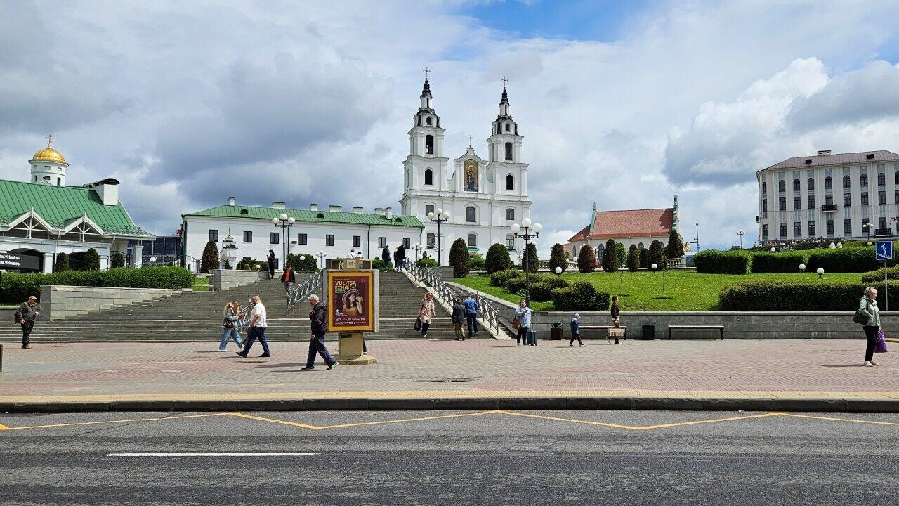 ​В Минске появился красочный квестбук по центру города: что в нем?