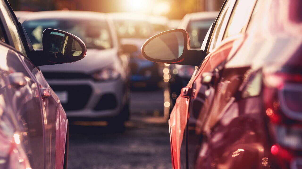 Сколько автомобилей приходится на 1000 жителей в странах ЕС – сравнили с Беларусью