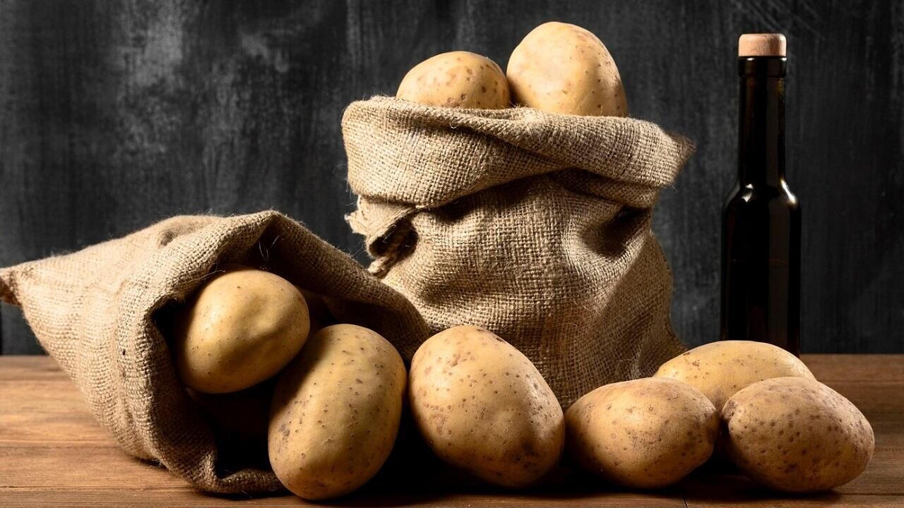 Ученый: причина падения потребления картофеля в Беларуси – лень