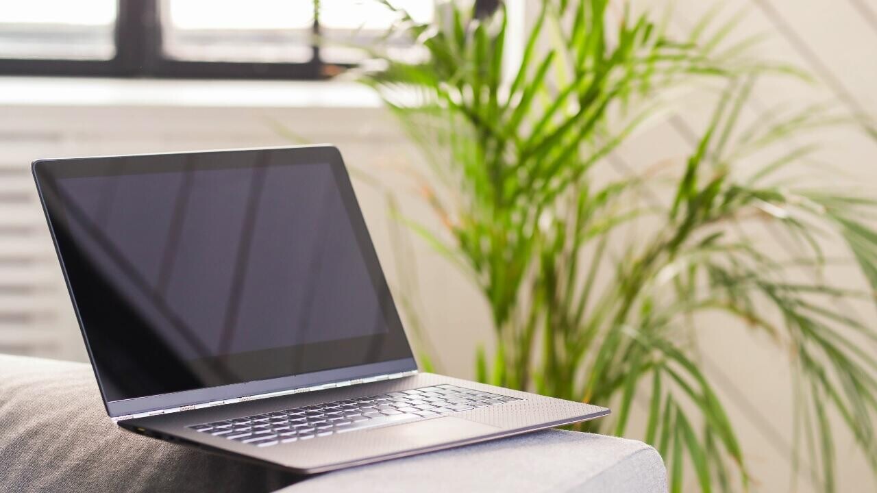 Из ноутбука заговорил мужской голос: белорус лишился компьютера после кибератаки