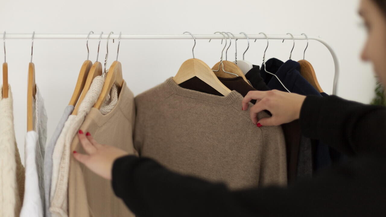 Какие зарплаты в белорусской легкой промышленности и какие новые бренды одежды востребованы