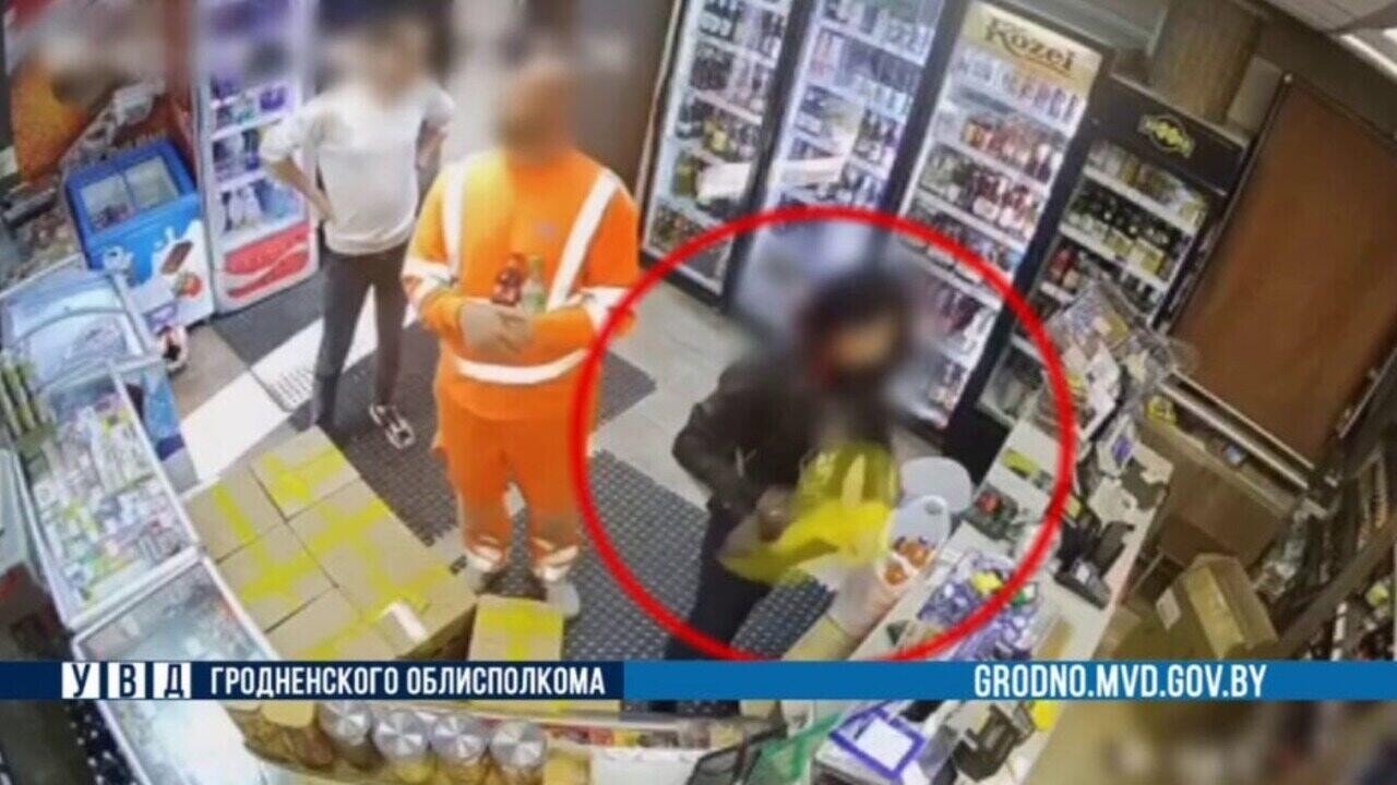 Белоруска «оплатила» товары водительским удостоверением: что произошло